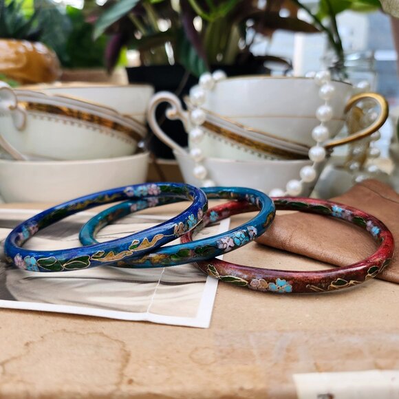 Vintage Floral Cloisonne Bangle Bracelets, Set of 3 - Picture 1 of 14